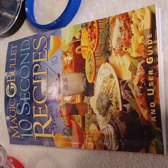 Magic bullet blender and lid attachments, extractor, cross blade, confort lids - Picture 5 of 8